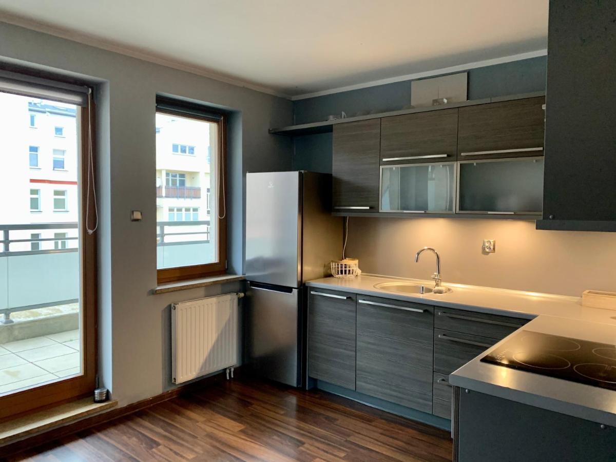 Uroczy Apartament W Centrum Miasta Stettin Exterior foto